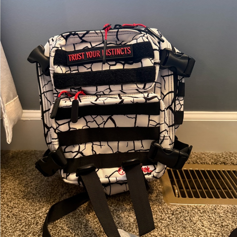 Cracked Pattern Backpack by Sprayground - Black and White 9l
